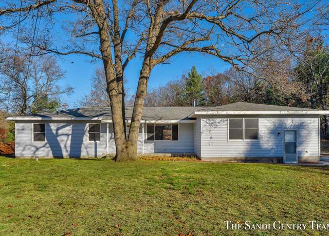 Property at 1996 White Lake Dr, Whitehall, MI 49461, 3 beds, 1 bath