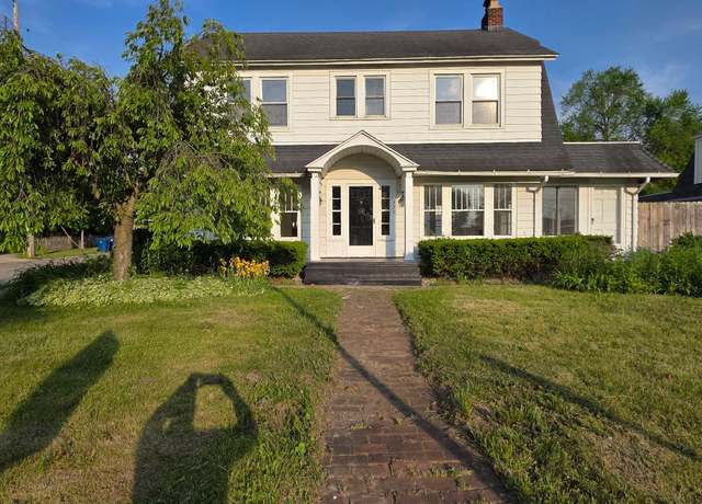 Property at 336 N Riverview Dr, Parchment, MI 49004, 3 beds, 2.5 baths