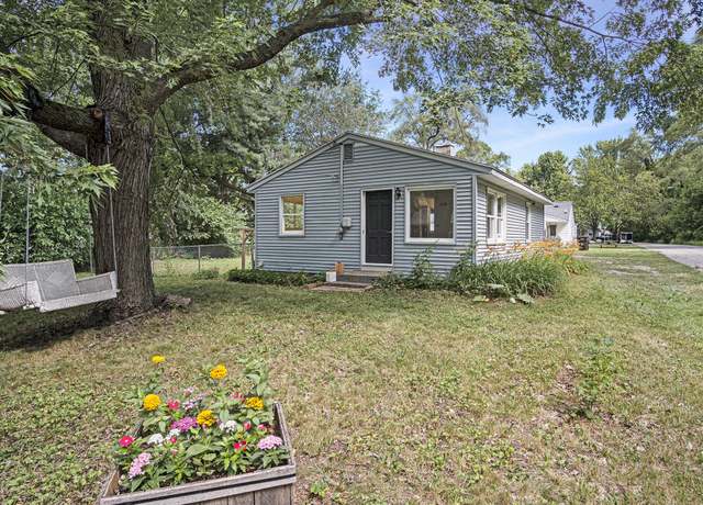 Property at 165 Kenton St SE, Grand Rapids, MI 49548, 3 beds, 1 bath