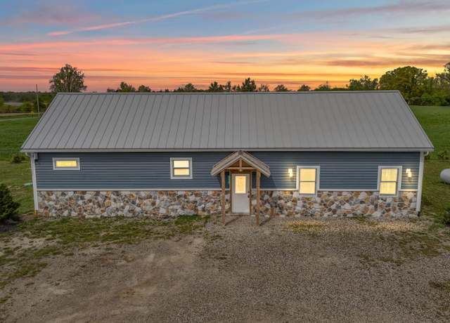 Property at 8210 Burt Rd, Pittsford, MI 49271, 4 beds, 2.5 baths