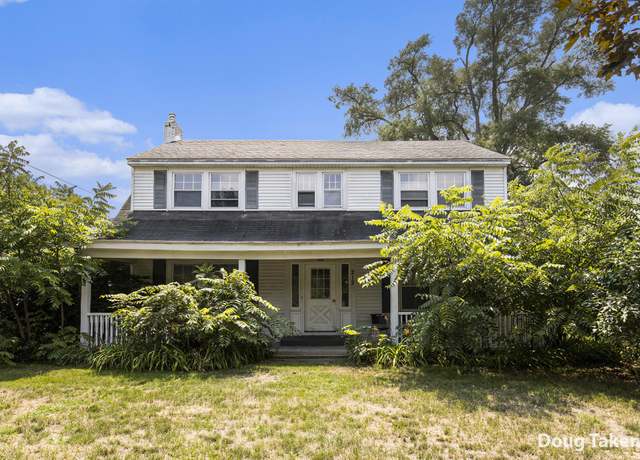 Property at 212 56th St SW, Wyoming, MI 49548, 6 beds, 3 baths