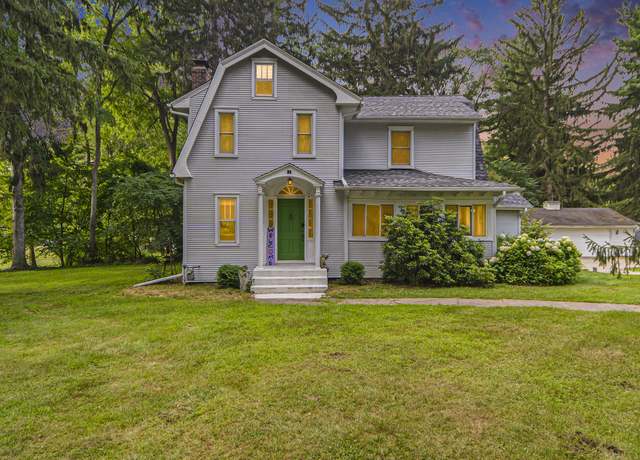 Property at 35 W Minges Rd, Battle Creek, MI 49015, 4 beds, 1.5 baths