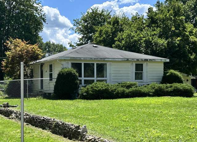 Property at 65835 Gridley Rd, Hartford, MI 49057, 2 beds, 1 bath