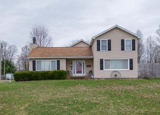 Property at 8368 N 46th St, Augusta, MI 49012, 4 beds, 3.5 baths