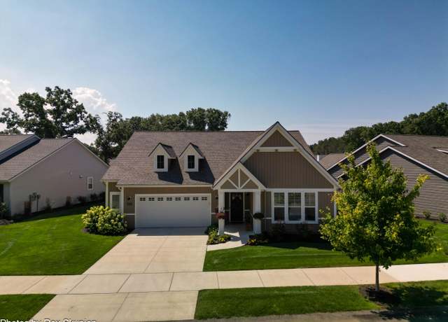 Property at 14924 Bethpage Dr, Spring Lake, MI 49456, 3 beds, 2 baths