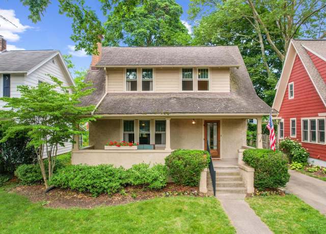 Property at 216 Kenwood Ave, Ann Arbor, MI 48103, 3 beds, 1.5 baths