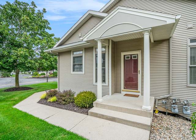 Property at 1092 Kensington St NW, Grand Rapids, MI 49534, 3 beds, 3 baths