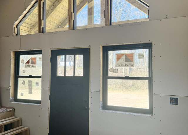 Property at 1079 Arlington St, Middleville, MI 49333, 4 beds, 3 baths