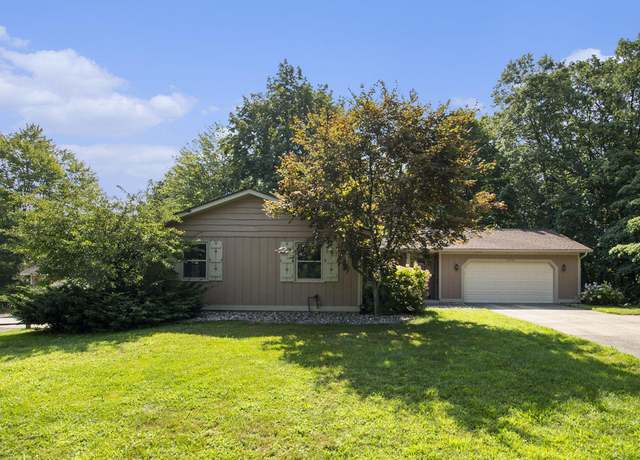 Property at 15576 Ryan Dr, Holland, MI 49424, 3 beds, 1.5 baths