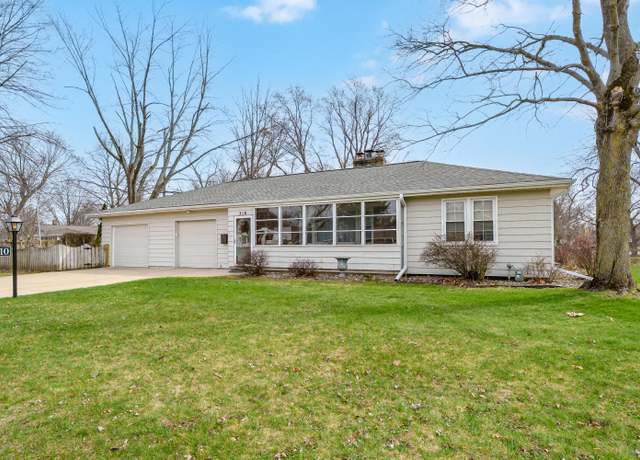 Property at 310 Meadow Dr, Battle Creek, MI 49015, 3 beds, 1.5 baths