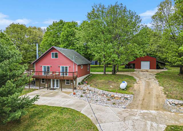 Property at 4238 E White River Dr, Hesperia, MI 49421, 3 beds, 2 baths