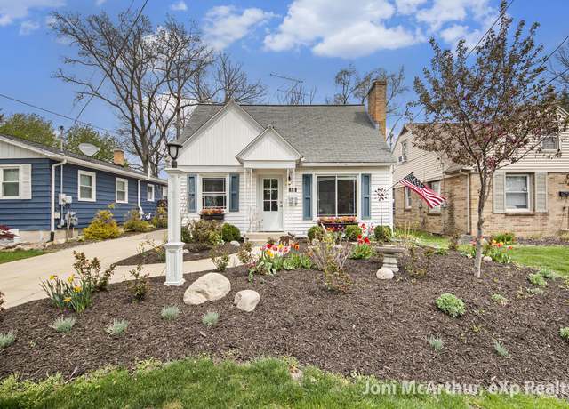 Property at 150 Alten Ave NE, Grand Rapids, MI 49503, 3 beds, 2 baths