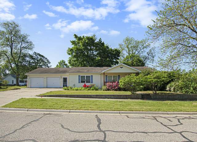 Property at 632 Green St, South Haven, MI 49090, 3 beds, 2 baths