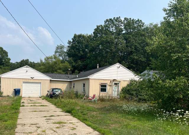 Property at 1440 S Brooks Rd, Muskegon, MI 49442, 3 beds, 1 bath
