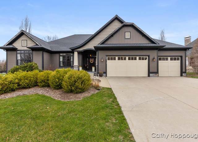 Property at 555 Stonehenge Dr SW, Grandville, MI 49418, 4 beds, 4 baths