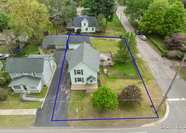 Property at 321 W Ellis Ave, Belding, MI 48809, 3 beds, 1.5 baths
