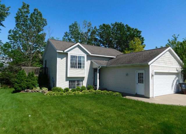Property at 2912 Sunrise Ave, Holland, MI 49424, 4 beds, 2 baths