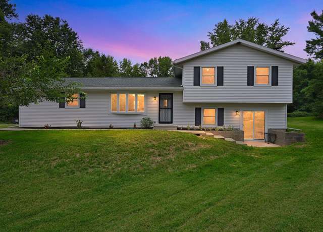 Property at 46282 24th Ave, Bloomingdale, MI 49026, 4 beds, 2 baths