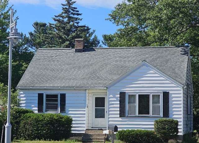 Property at 428 Seminole Rd, Norton Shores, MI 49444, 2 beds, 1 bath