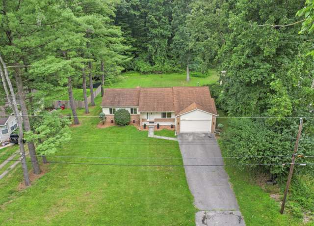 Property at 22285 Prosper Dr, Southfield, MI 48033, 3 beds, 2.5 baths
