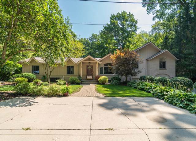 Property at 3850 Tahoe St, Commerce Twp, MI 48390, 4 beds, 2 baths