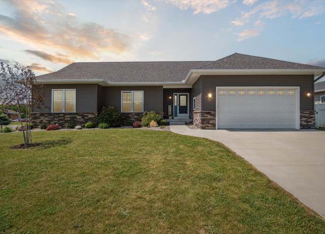 Property at 10 Windswept Ln, Hillsdale, MI 49242, 4 beds, 3 baths