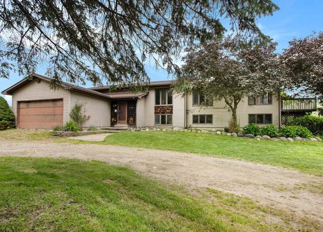 Property at 2250 Peters Rd, Ann Arbor, MI 48103, 4 beds, 2 baths