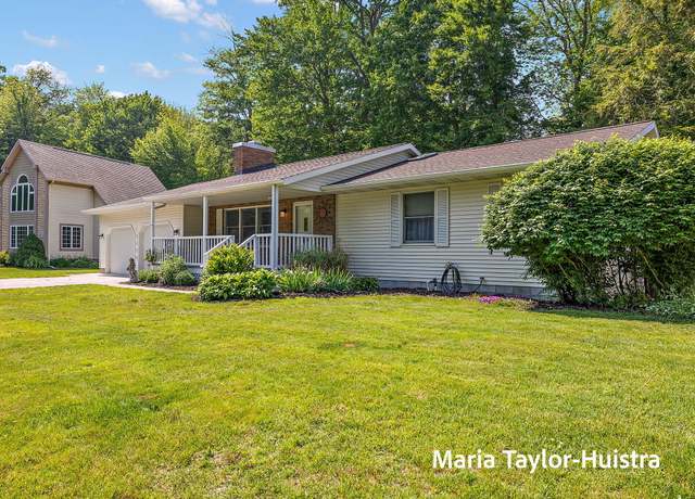 Property at 16205 Suffolk Dr, Spring Lake, MI 49456, 4 beds, 2.5 baths