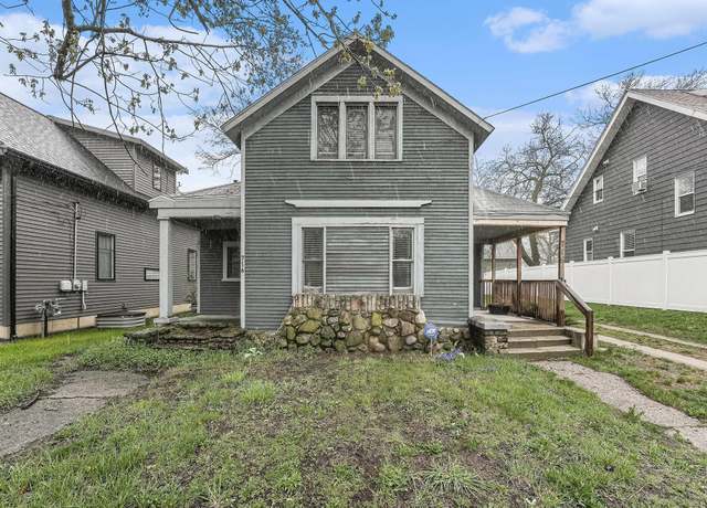Property at 716 Henry Ave SE, Grand Rapids, MI 49503, 4 beds, 2 baths