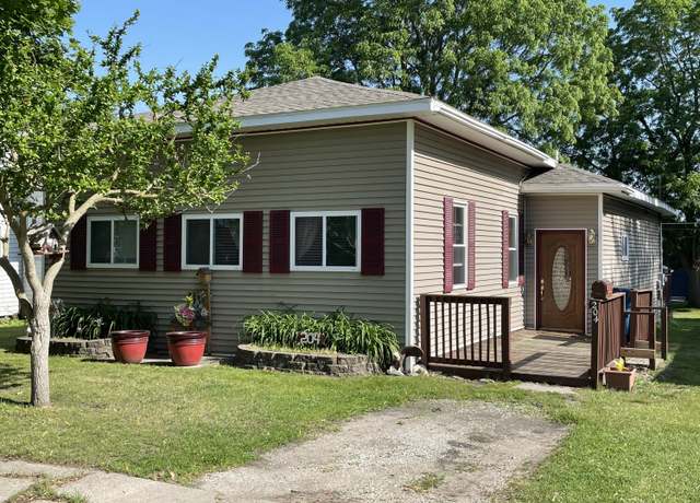 Property at 204 4th St, Ludington, MI 49431, 2 beds, 1 bath