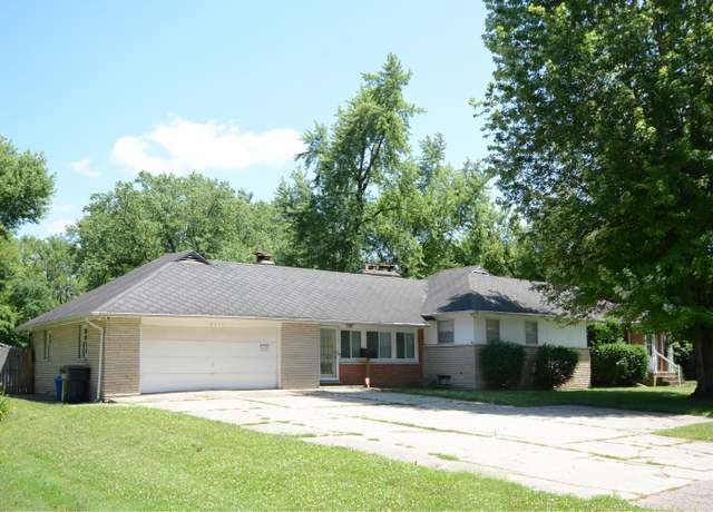 Property at 2357 River St, Kalamazoo, MI 49048, 3 beds, 2 baths