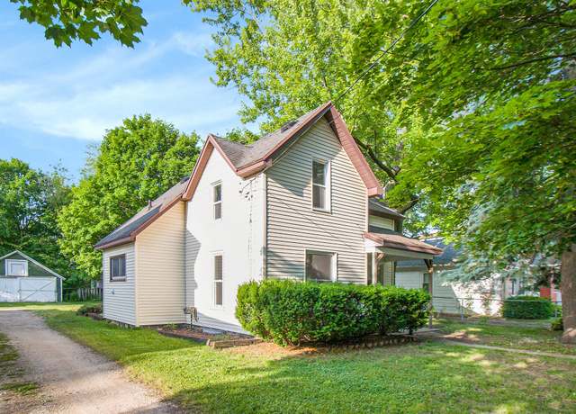 Property at 410 Warren Ave, Charlotte, MI 48813, 4 beds, 2 baths