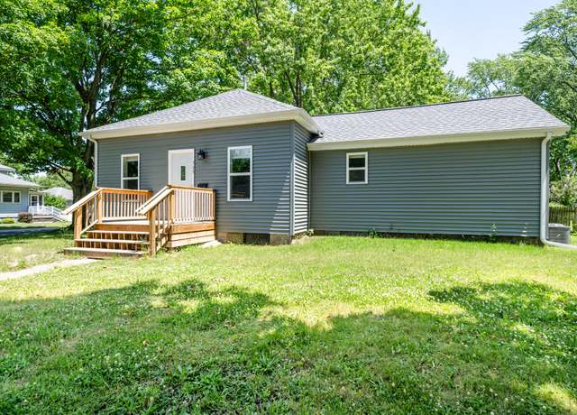 Property at 308 N Elm St, Three Oaks, MI 49128, 2 beds, 1 bath
