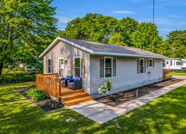 Property at 1446 Riblet Rd, Muskegon, MI 49445, 3 beds, 1 bath