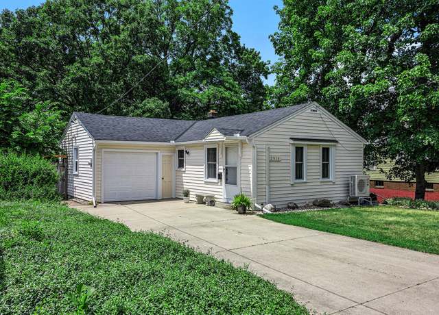 Property at 2816 S Park St, Kalamazoo, MI 49001, 3 beds, 1 bath