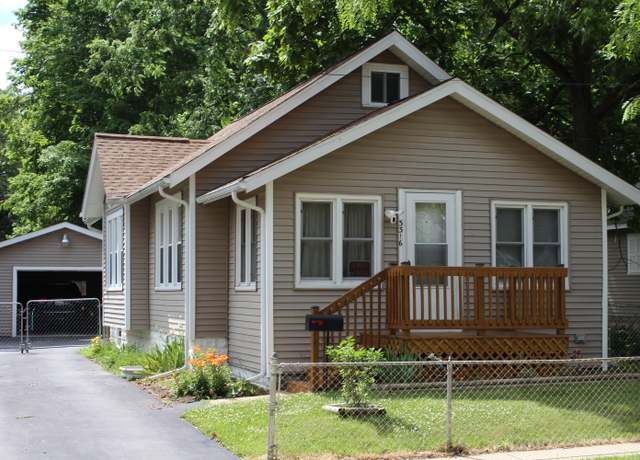 Property at 3316 Adams St, Kalamazoo, MI 49008, 3 beds, 1 bath