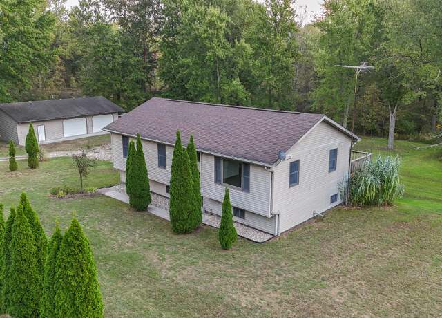 Property at 27650 Swamp St, Dowagiac, MI 49047, 3 beds, 2 baths