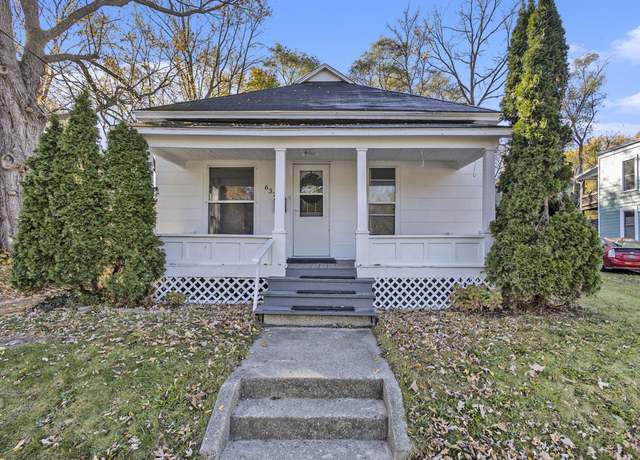 Property at 632 Lamberton St NE, Grand Rapids, MI 49505, 3 beds, 2 baths