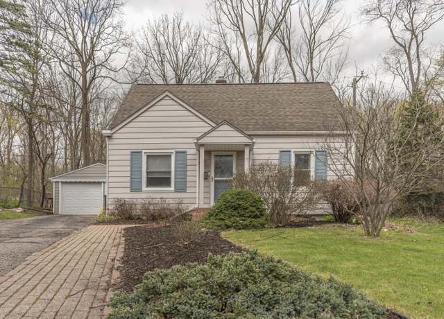 Property at 608 Brierwood Ct, Ann Arbor, MI 48103, 2 beds, 2 baths