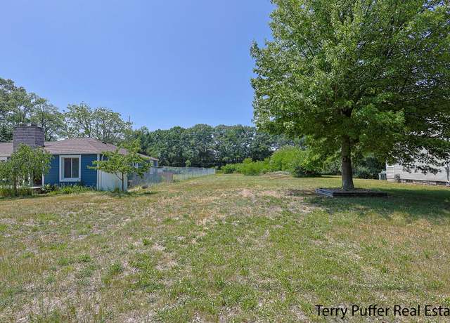 Property at 4535 Thompson Rd, Norton Shores, MI 49441