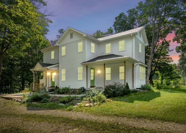 Property at 10544 E De Ave, Richland, MI 49083, 4 beds, 2.5 baths