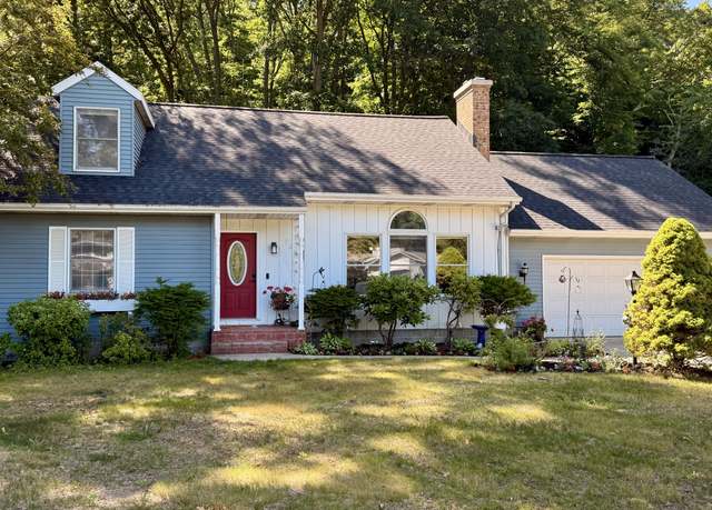 Property at 12637 Lakeshore Ave, Grand Haven, MI 49417, 3 beds, 2.5 baths