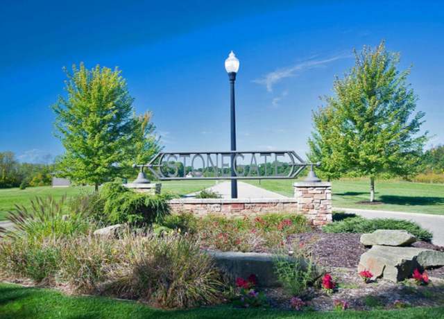 Property at 124 Stonegate Dr, Battle Creek, MI 49015