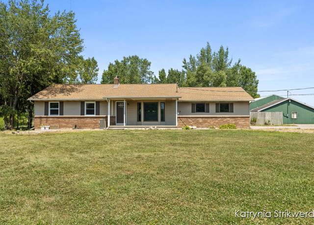 Property at 4701 Luce St, Jenison, MI 49428, 5 beds, 2 baths