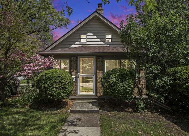 Property at 916 Brooks St, Ann Arbor, MI 48103, 4 beds, 5 baths