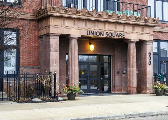 Property at 600 Broadway Ave NW #603, Grand Rapids, MI 49504, 3 beds, 2.5 baths