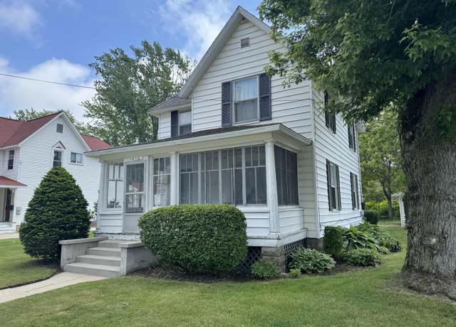 Property at 1016 Phoenix St, South Haven, MI 49090, 2 beds, 2 baths