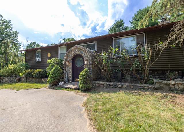 Property at 19744 Ivey Rd, Chelsea, MI 48118, 4 beds, 2 baths