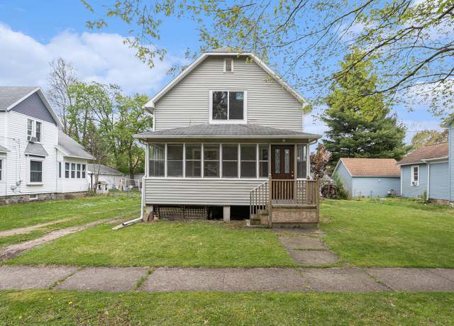 Property at 214 S Monroe St, Sturgis, MI 49091, 3 beds, 1 bath