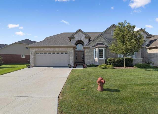 Property at 30466 Berghway Trl, Warren, MI 48092, 3 beds, 3 baths